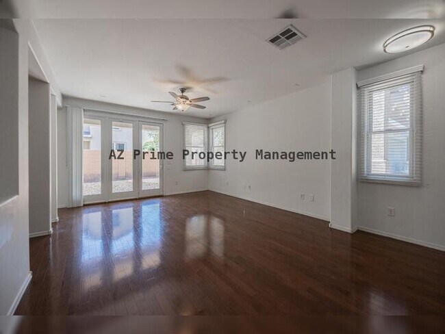 2131 E Bowker St Phoenix, AZ 85040 photo 5
