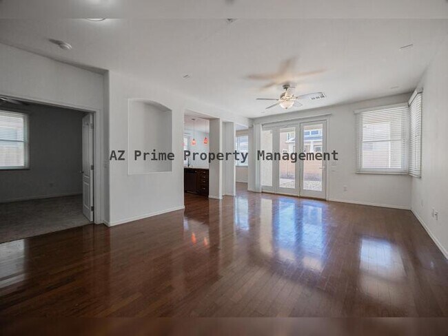 2131 E Bowker St Phoenix, AZ 85040 photo 4