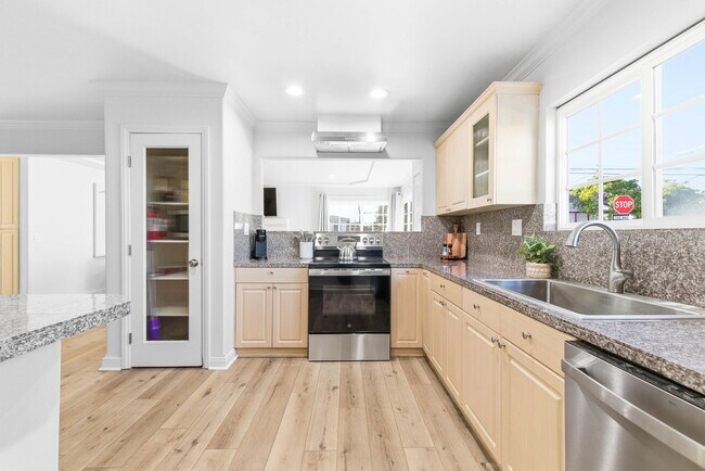 765 Elkwood Ave Imperial Beach, CA 91932 photo 5