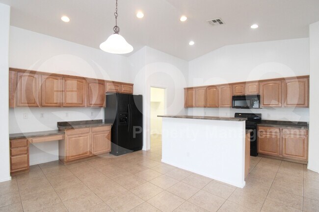 29654 W Weldon Ave Buckeye, AZ 85396 photo 2