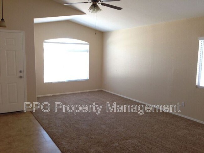 949 E Laredo St Chandler, AZ 85225 photo 2