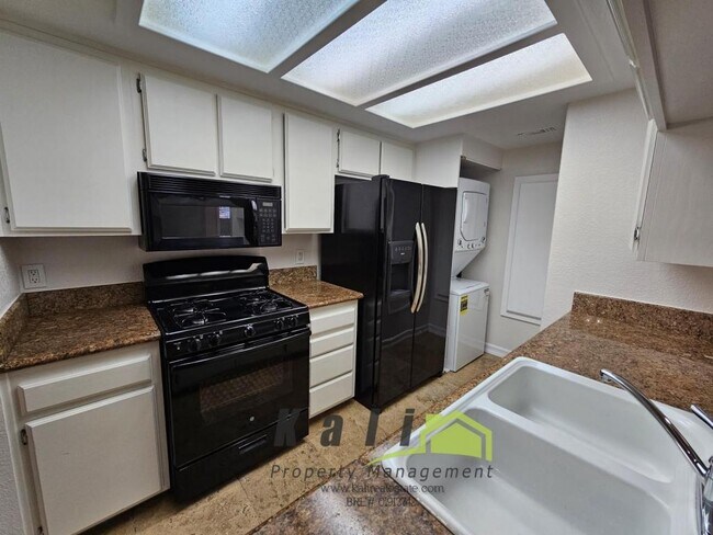 755 Brookstone Rd Chula Vista, CA 91913 photo 5