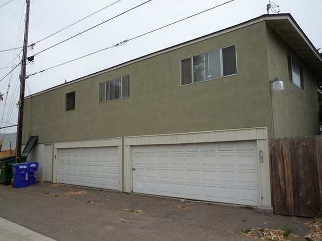 Ocean Palms Apartments photo 5