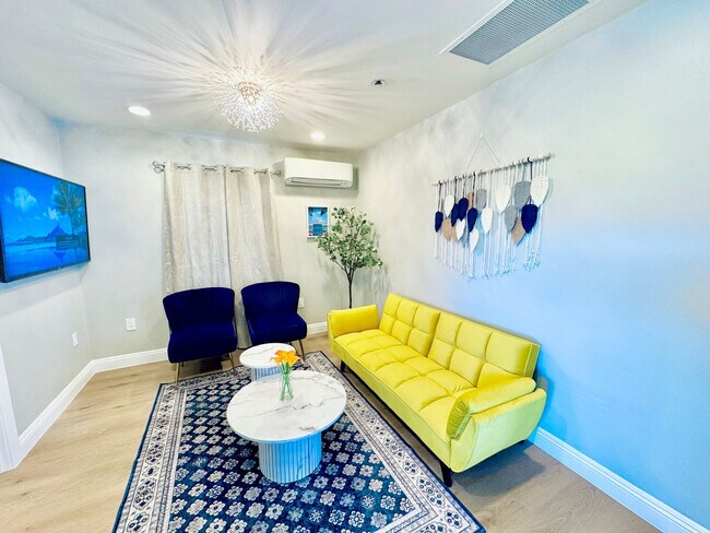 3831 Rogers Rd Spring Valley, CA 91977