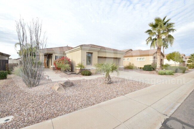 6838 S Pinehurst Dr Gilbert, AZ 85298 photo 2