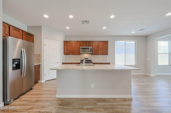9018 W San Miguel Ave photo 4