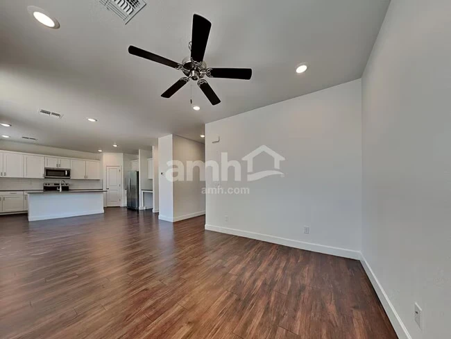 4239 W St Charles Ave Phoenix, AZ 85041 photo 5