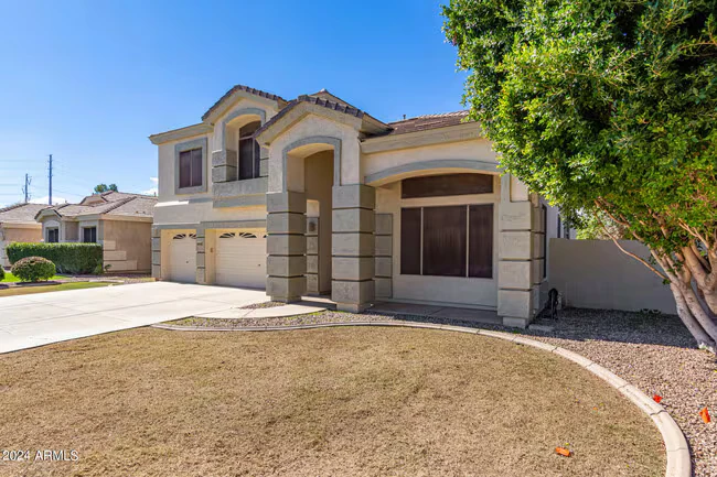 504 N Swallow Ln Gilbert, AZ 85234 photo 2