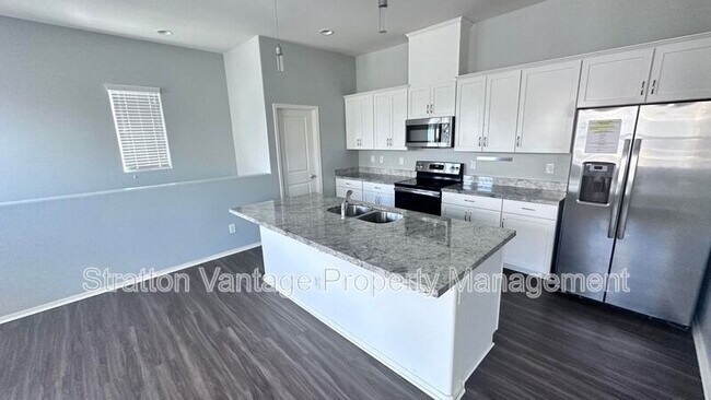 14870 W Encanto Blvd Goodyear, AZ 85395 photo 3