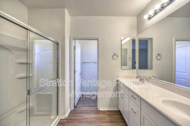 14870 W Encanto Blvd Goodyear, AZ 85395 photo 4