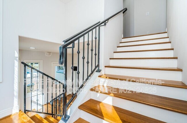 2477 A St San Diego, CA 92102 photo 5