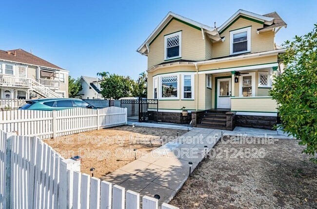 2477 A St San Diego, CA 92102 photo 2