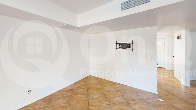 2338 W Lindner Ave Mesa, AZ 85202 photo 5