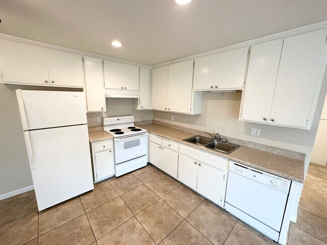 9906 Buena Vista Dr Spring Valley, CA 91977 photo 3