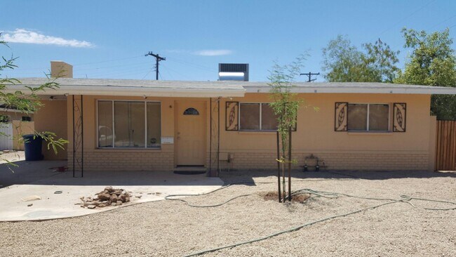2412 S Stanley Pl Tempe, AZ 85282 photo 2