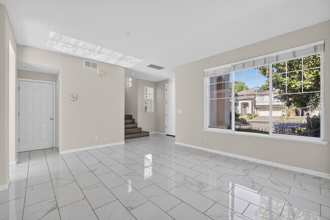 5858 Hazelwood Cmn Livermore, CA 94550 photo 2