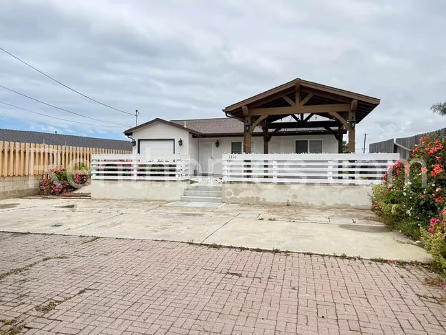 1410 Shoshone St Oceanside, CA 92058