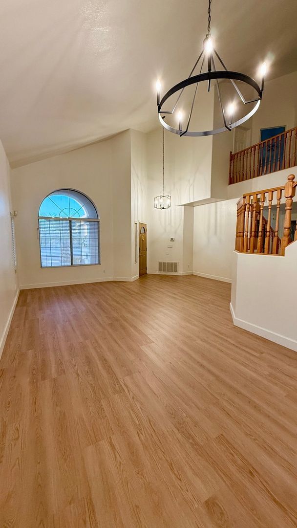 417 W El Freda Rd Tempe, AZ 85284 photo 5