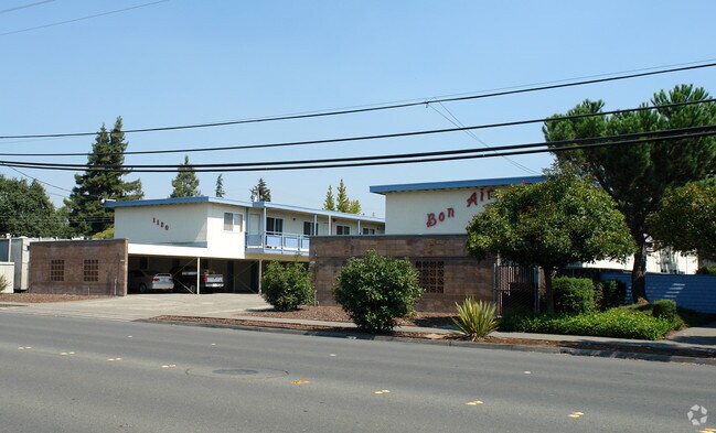 1120 Yulupa Ave photo 3