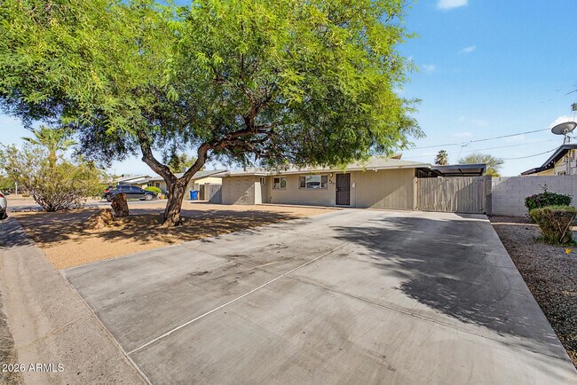 515 E Vista Del Cerro Dr Tempe, AZ 85281 photo 4