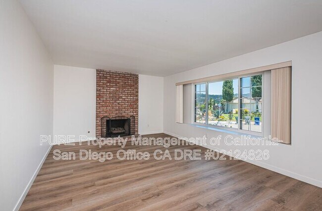 1431 Brook Rd San Marcos, CA 92069 photo 2