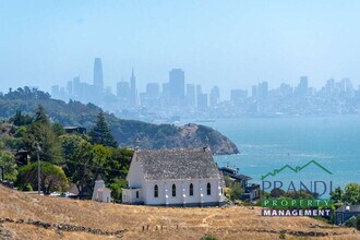1478 Vistazo St W Tiburon, CA 94920 photo 2