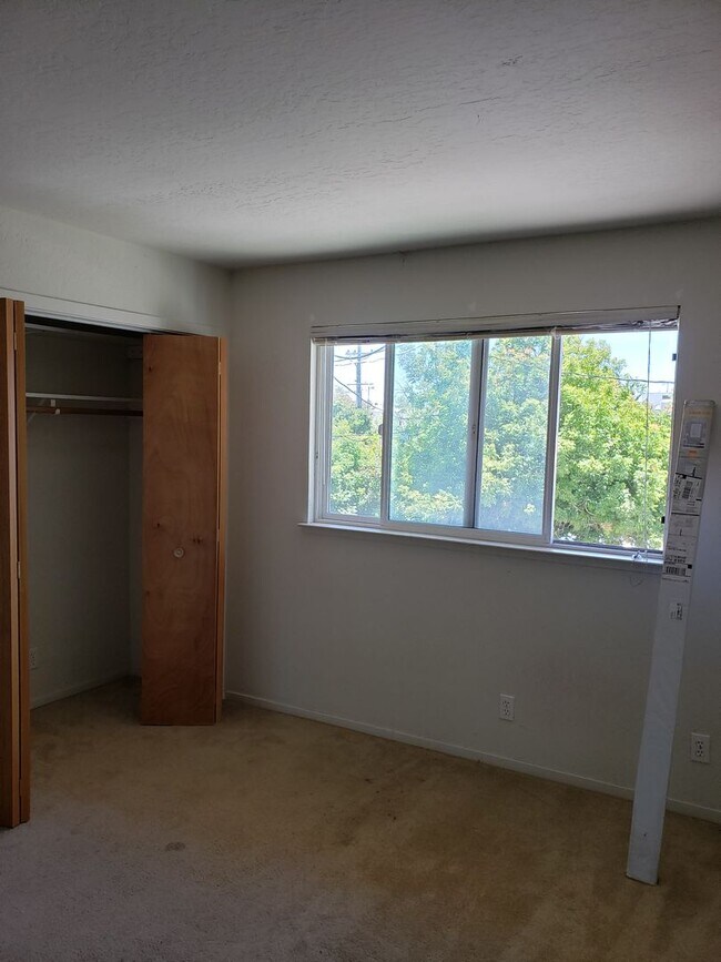 210 Locust St Santa Cruz, CA 95060 photo 2