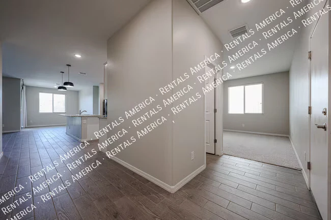 5612 W Ldg Dr Phoenix, AZ 85339 photo 4