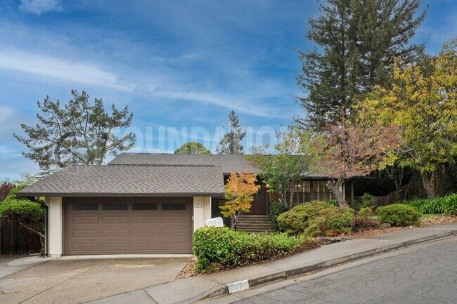 27 Partridge Dr Novato, CA 94945