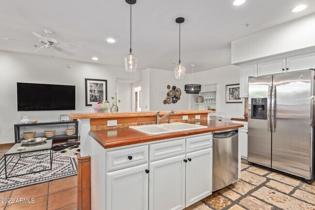 20660 N 40th St Phoenix, AZ 85050 photo 4