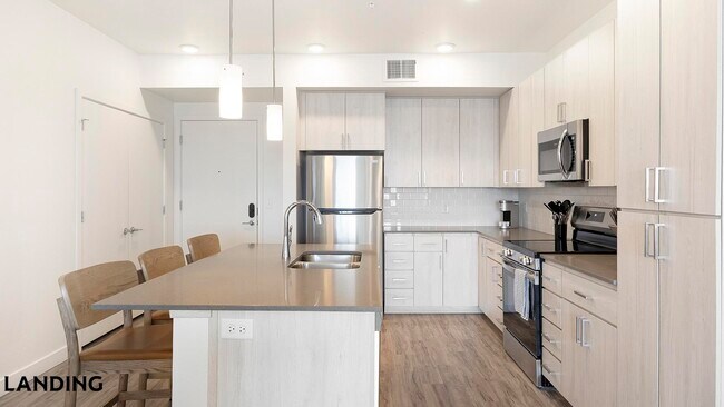 1760 S Crismon Rd Mesa, AZ 85209 photo 3