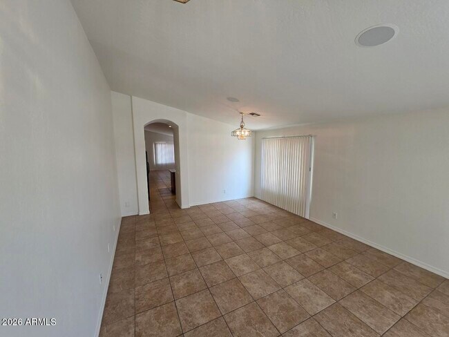 5532 W Southgate Ave photo 5
