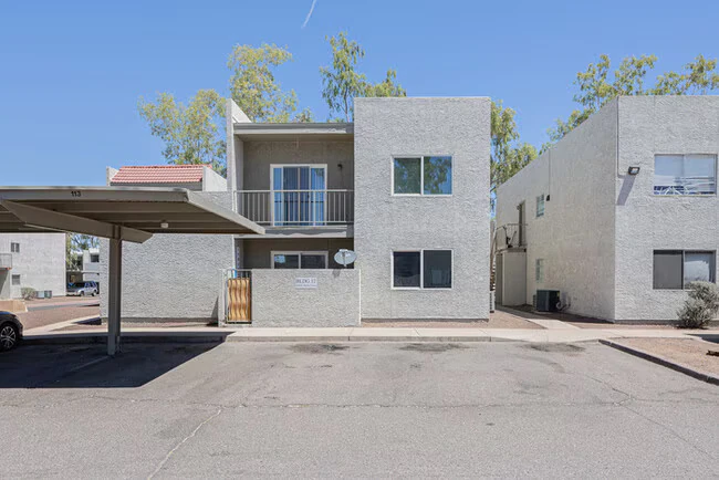 2826 E Monte Cristo Ave Phoenix, AZ 85032 photo 2