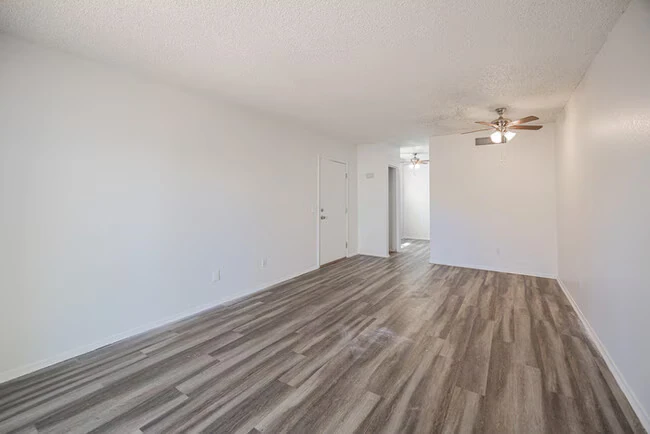 2826 E Monte Cristo Ave Phoenix, AZ 85032 photo 5