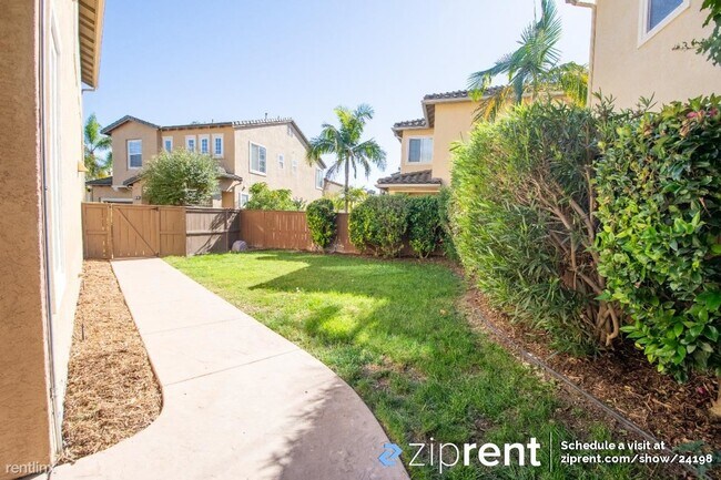 7404 Cortile Bellaza San Diego, CA 92129 photo 2