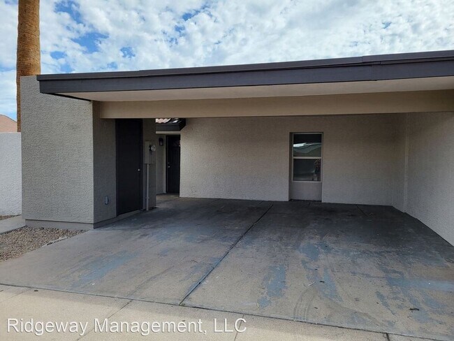 2421 W Avalon Dr Phoenix, AZ 85015 photo 4