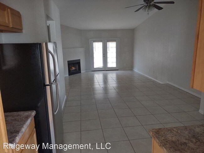 2421 W Avalon Dr Phoenix, AZ 85015 photo 2