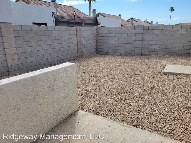 2421 W Avalon Dr Phoenix, AZ 85015 photo 5