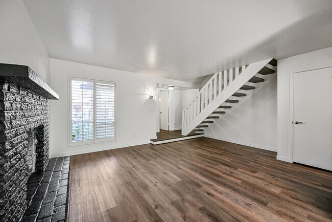 4549 E Rhonda Dr Phoenix, AZ 85018 photo 3