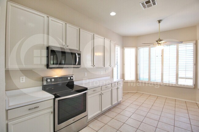 1445 S Park Grove Cir Gilbert, AZ 85296 photo 5
