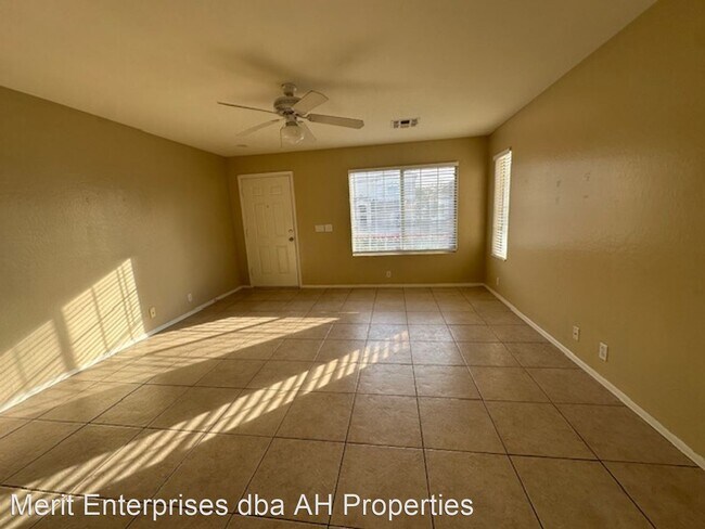 2464 E Jasper Dr Gilbert, AZ 85296 photo 3