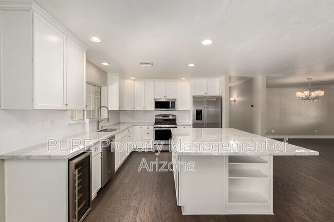 417 E Rose Ln Phoenix, AZ 85012 photo 5