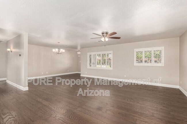417 E Rose Ln Phoenix, AZ 85012 photo 3