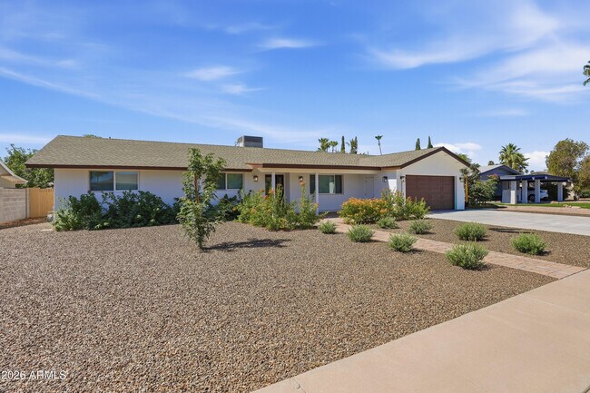 2329 E Enrose St Mesa, AZ 85213 photo 3