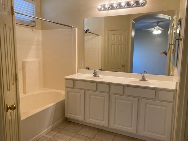 3522 S Cupertino Dr Gilbert, AZ 85297 photo 4