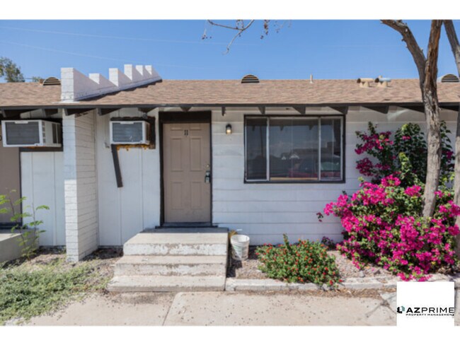 864 W Chandler Blvd Chandler, AZ 85225 photo 2