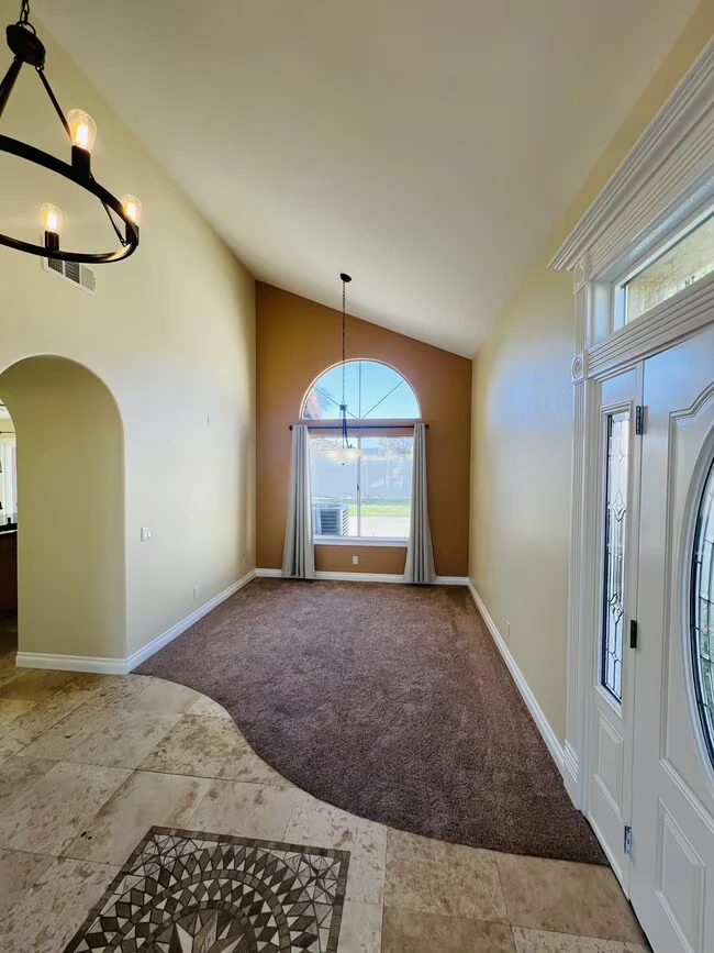 25183 Parkcrest Dr Murrieta, CA 92562 photo 2