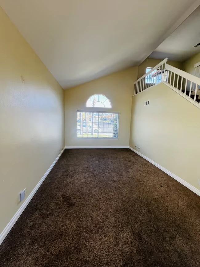 25183 Parkcrest Dr Murrieta, CA 92562 photo 3