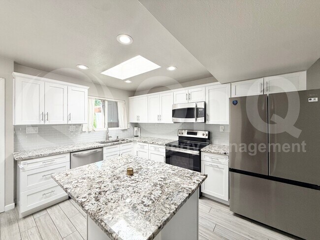 3211 S College Ave Tempe, AZ 85282 photo 5