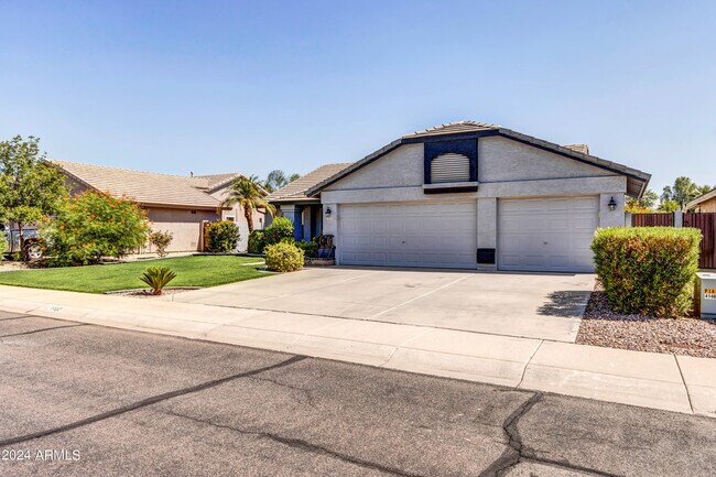 1113 E Betsy Ln Gilbert, AZ 85296 photo 4
